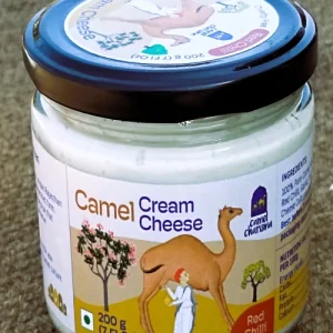 Artisanal Camel Cream Cheese with Red Chilli Pepper and Garlic